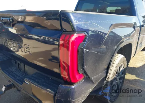 2023 Toyota Tundra Platinum из США, поврежденный, VIN 5TFNA5EC4PX014083